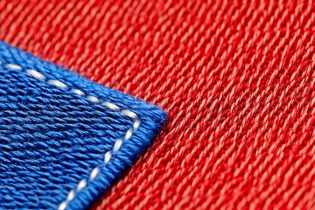 Zbliżenie na haftowane detale